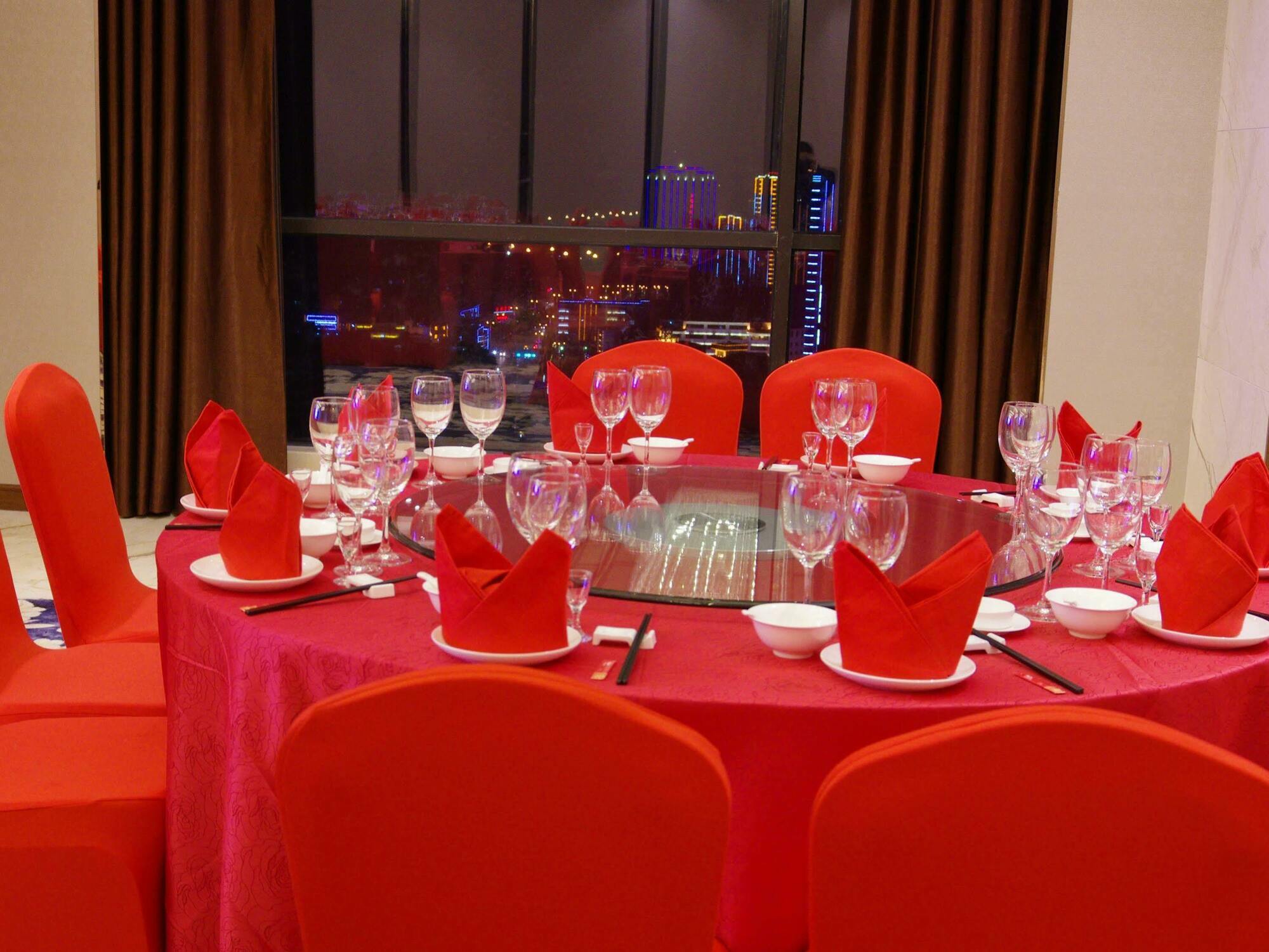 Argyle Grand Hotel Xingyi  Ngoại thất bức ảnh