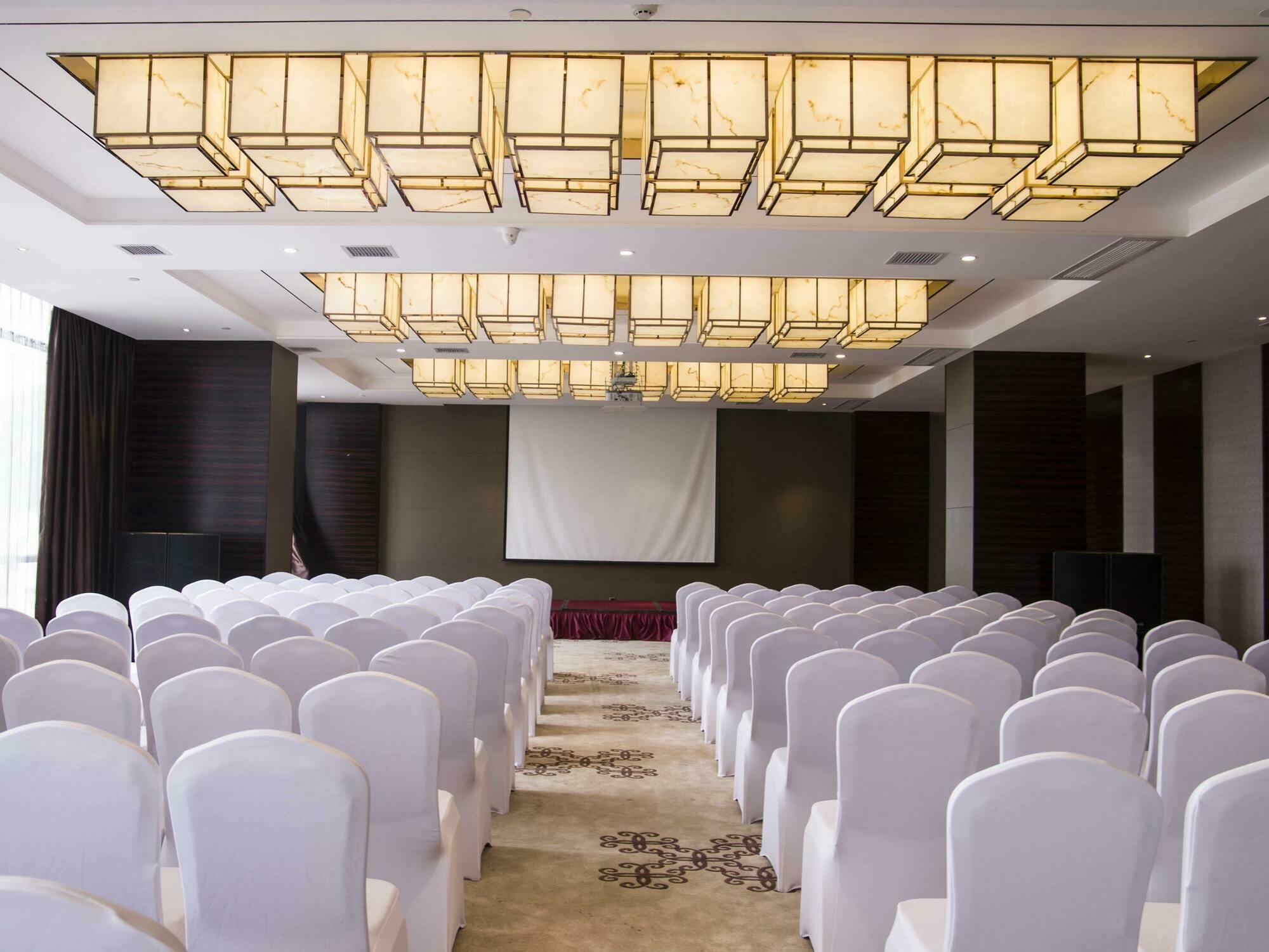 Argyle Grand Hotel Xingyi  Ngoại thất bức ảnh